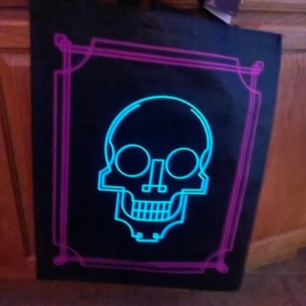 Halloween Trick or Treat Bag w/ light up Skull  NWT